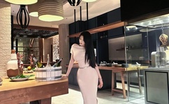 被骗一百当街脱衣